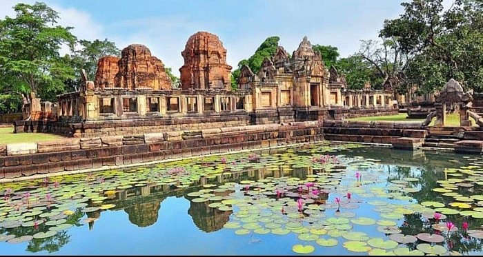 เบอร์จองแท็กซี่ เหมาแท็กซี่ บริการรถเหมา รถเหมาไปต่างจังหวัด เหมาสนามบิน แท็กซี่เหมาสนามบินดอนเมือง แท็กซี่เหมาสนามบินสุวรรณภูมิ เรียกใช้บริการแท็กซี่โทร.089 990 5908